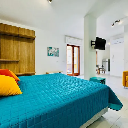 Yourhome - Blu Jade House
